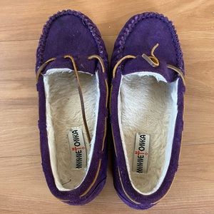 Minnetonka Purple Slippers